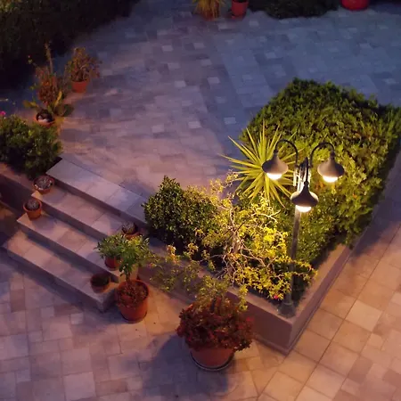 约翰玛丽旅馆 法里拉基