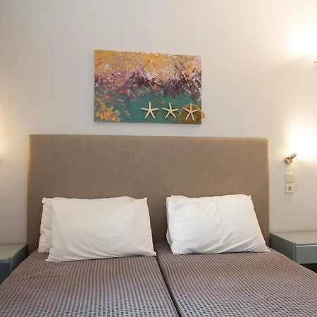 John Mary Aparthotel 3*