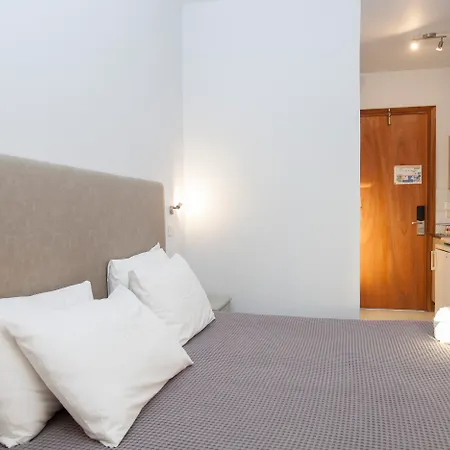 John Mary Aparthotel 3*