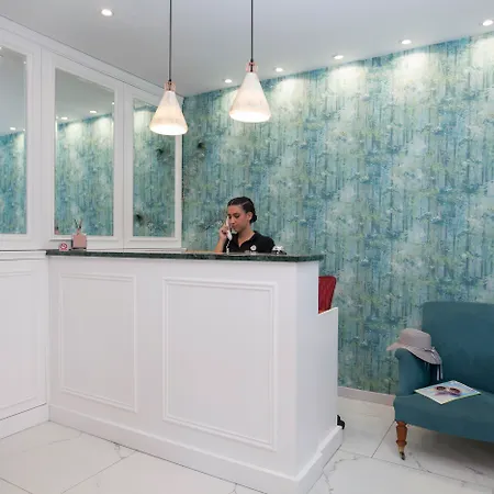 Aparthotel John Mary 3*
