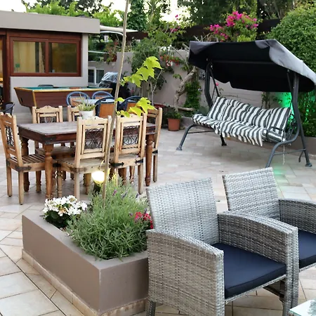 존 마리 아파트호텔 팔리라키