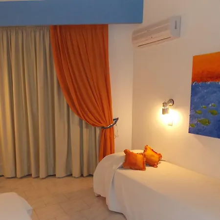 John Mary Aparthotel 4*